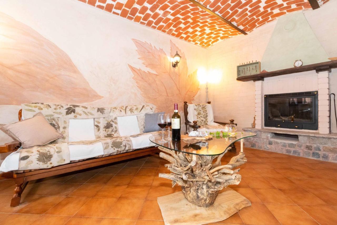 Villa Casa Delle Foglie Sussurranti à Asti Extérieur photo